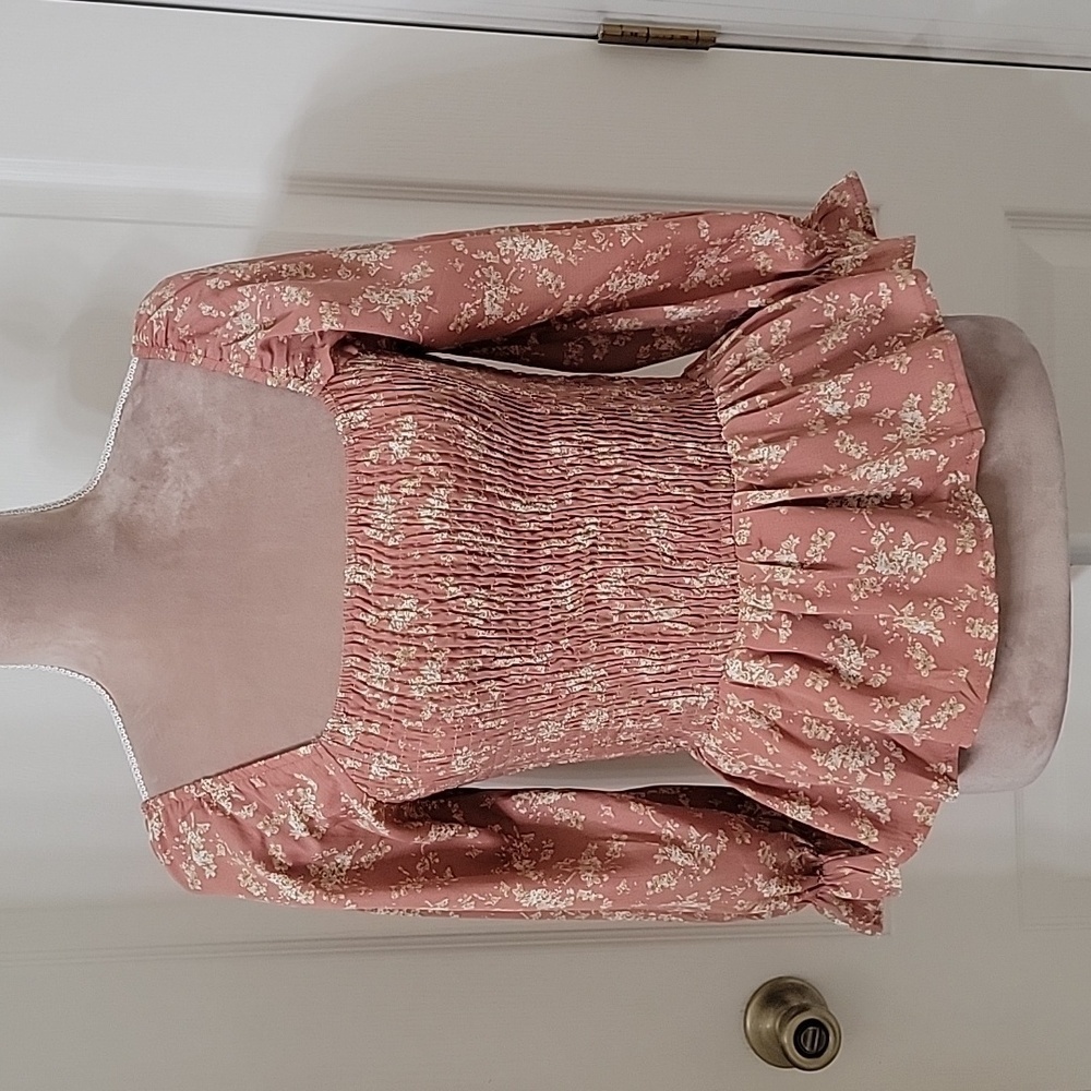 Paper Crane Size S Dusty Rose Floral Smocked Top Long Sleeve Double Layer Peplum